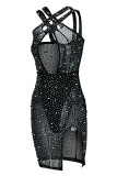 Schwarzes sexy Patchwork Hot Drilling ausgehöhltes rückenfreies ärmelloses Kleid mit V-Ausschnitt