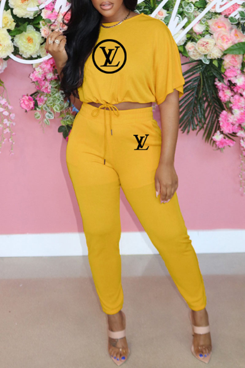 

Yellow Fashion Casual Print Letter O Neck Short Sleeve Two Pieces