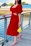 Robes de jupe de gâteau à col carré évidé à la mode rouge