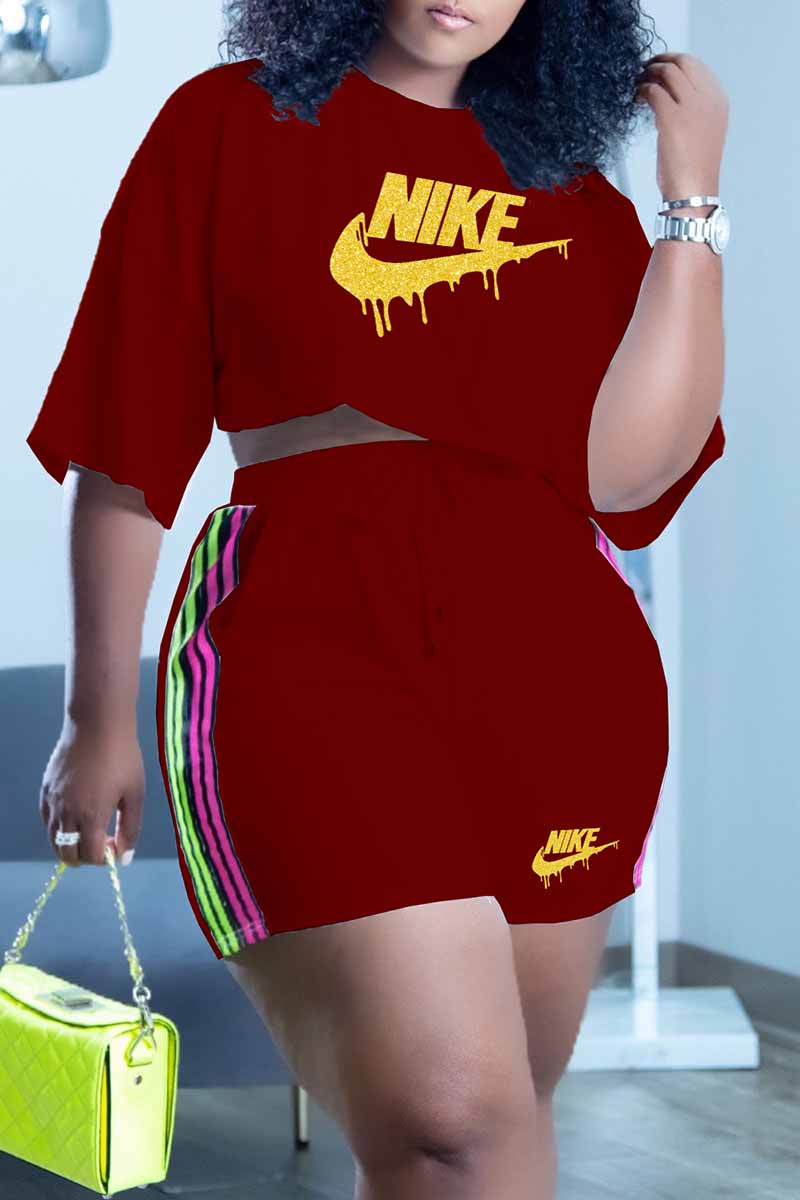 

Burgundy Fashion Casual Print Letter O Neck Short Sleeve Two Pieces