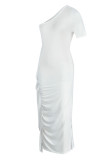 Белые элегантные однотонные платья в стиле пэчворк с воланом и косым воротником