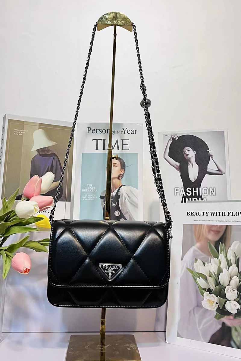 

Black Fashion Simplicity Solid Chains Bags