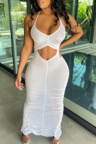 Белое сексуальное однотонное прозрачное длинное платье на тонких бретельках со складками на спине и открытой спиной
