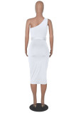 Witte mode sexy effen rugloze asymmetrische schuine kraag mouwloze jurk