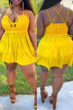 Vestido de tirantes con escote en V y pliegues sin espalda de encaje sólido sexy de moda amarilla Vestidos de talla grande