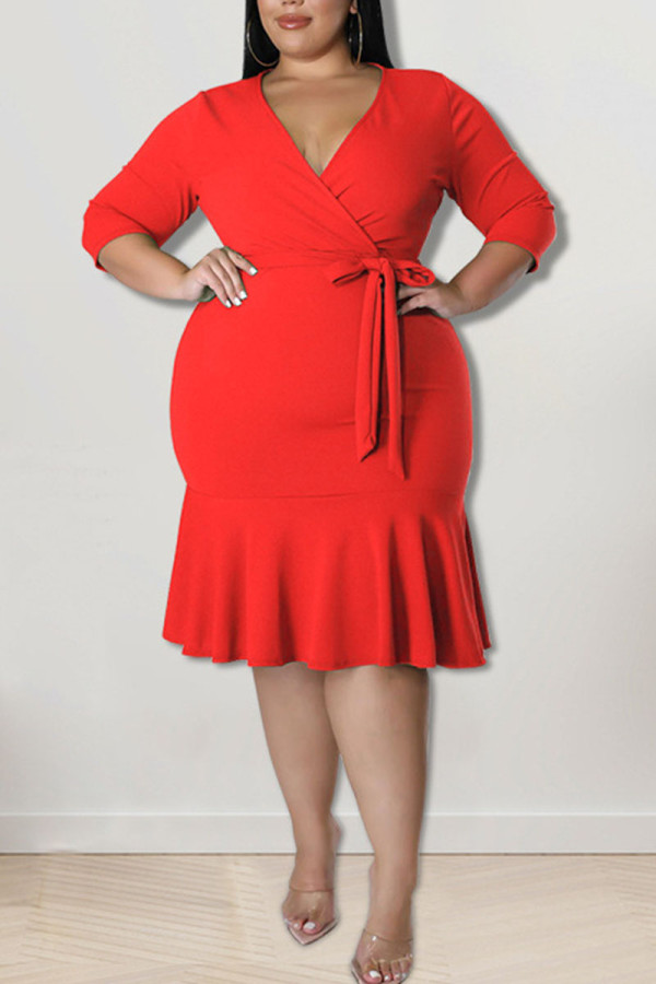 Красные повседневные сплошные повязки в стиле пэчворк с воланами и V-образным вырезом прямые платья больших размеров