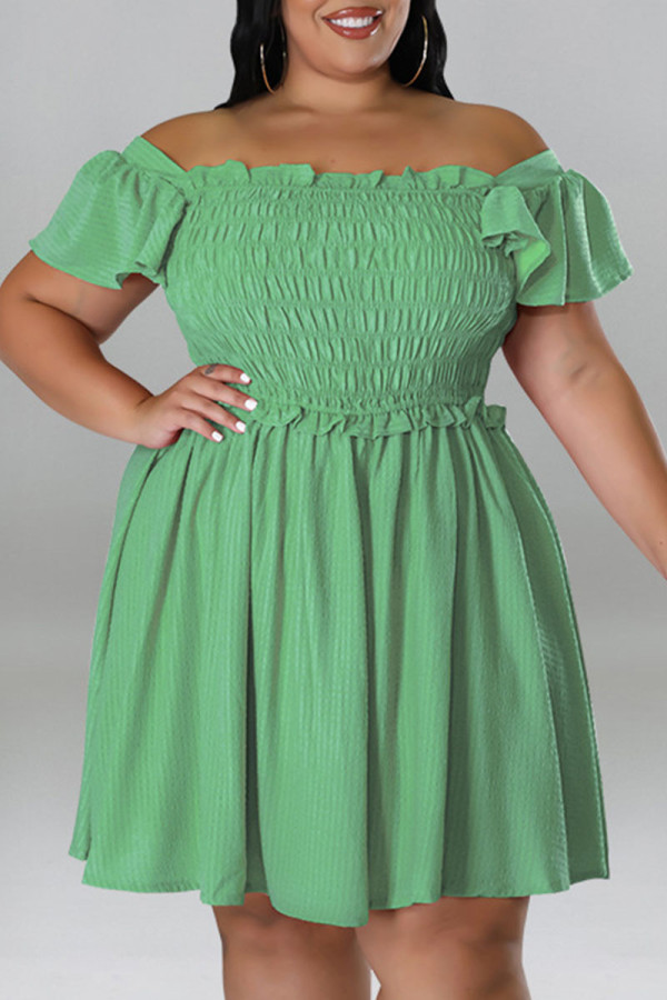 Vestidos de retalhos verdes casuais doces sólidos com dobra fora do ombro uma linha plus size