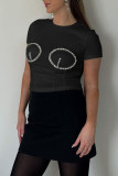 Camisetas con cuello en O de perforación en caliente de patchwork sólido casual negro