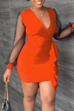 Vestidos de falda de un paso con cuello en V y volantes de patchwork liso informal rojo mandarina