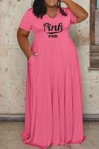 Розово-красное модное повседневное платье больших размеров с буквенным принтом в стиле пэчворк с V-образным вырезом и коротким рукавом