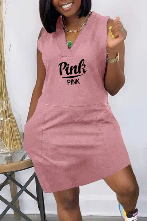 ピンクのカジュアルプリントパッチワークVネックストレートドレス