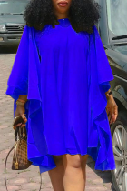 Vestidos de falda de pastel con cuello redondo y volantes sólidos de moda azul