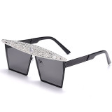 Черные модные повседневные лоскутные солнцезащитные очки со стразами