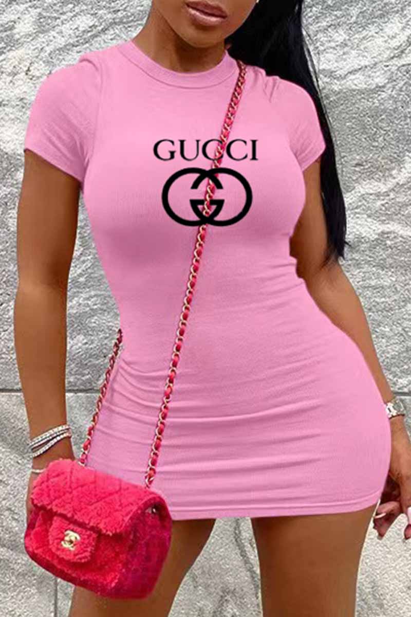 

Pink Fashion Casual Print Letter O Neck One Step Skirt Dresses