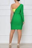 Зеленые сексуальные сплошные выдолбленные лоскутные асимметричные платья с асимметричным воротником и юбкой в ​​один шаг