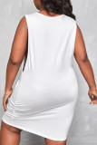 Белое модное повседневное платье без рукавов с буквенным принтом больших размеров в стиле пэчворк с круглым вырезом