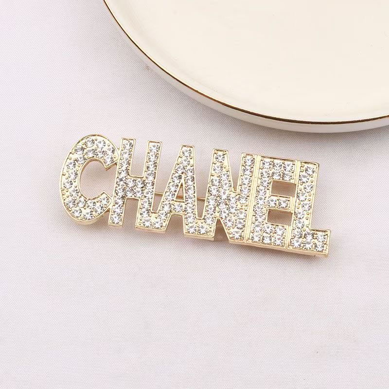 

Gold Fashion Simplicity Letter Hot Drill Brooch