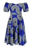 Vestidos azuis elegantes com estampa patchwork fora do ombro e linha A