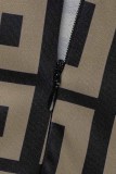 Macacão preto e branco moda casual estampa patchwork decote em V