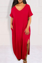 Vestido de camiseta con cuello en V y abertura de patchwork sólido informal rojo Vestidos de talla grande
