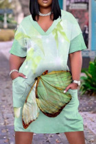 Светло-зеленое модное повседневное платье с принтом в стиле пэчворк и V-образным вырезом с коротким рукавом Платья