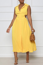 Желтое модное повседневное сплошное выдолбленное лоскутное платье с V-образным вырезом без рукавов