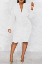 Vestidos de manga larga con cuello en V y pliegues de retazos sólidos informales sexy de moda blanca