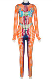 Macacão skinny moda casual estampa patchwork laranja com gola alta