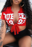 Camisetas con cuello en V de vendaje con estampado de letras informales de moda rojo
