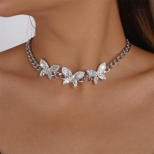 Collane con strass in argento con patchwork di farfalle di moda