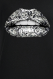Camisetas pretas com estampa de lábios de rua estampada de retalhos decote o pescoço