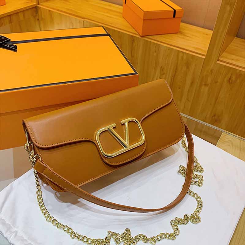 

Brown Fashion Elegant Solid Chains Bags