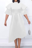 Белые элегантные однотонные вечерние платья в стиле пэчворк с воланами и круглым вырезом