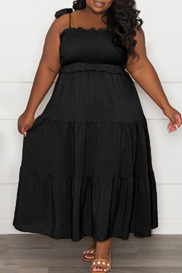 Черное повседневное сладкое однотонное бинтовое платье в стиле пэчворк со складками на тонких бретельках Платья больших размеров