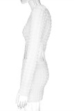 Vestidos de manga comprida casuais casuais brancos e vazados com decote oco