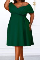Зеленые повседневные однотонные платья в стиле пэчворк с открытыми плечами и юбкой-торт