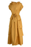 Gelbes, modisches, lässiges, festes Patchwork-Kleid mit halbem Rollkragen und ärmellosem Kleid