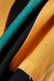 Calça preta casual estampa patchwork cintura alta reta com estampa de posicionamento