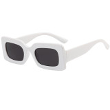 Weiße, modische, solide Patchwork-Sonnenbrille