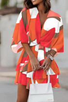 Vestidos de vestido estampado branco laranja casual estampa patchwork decote em v