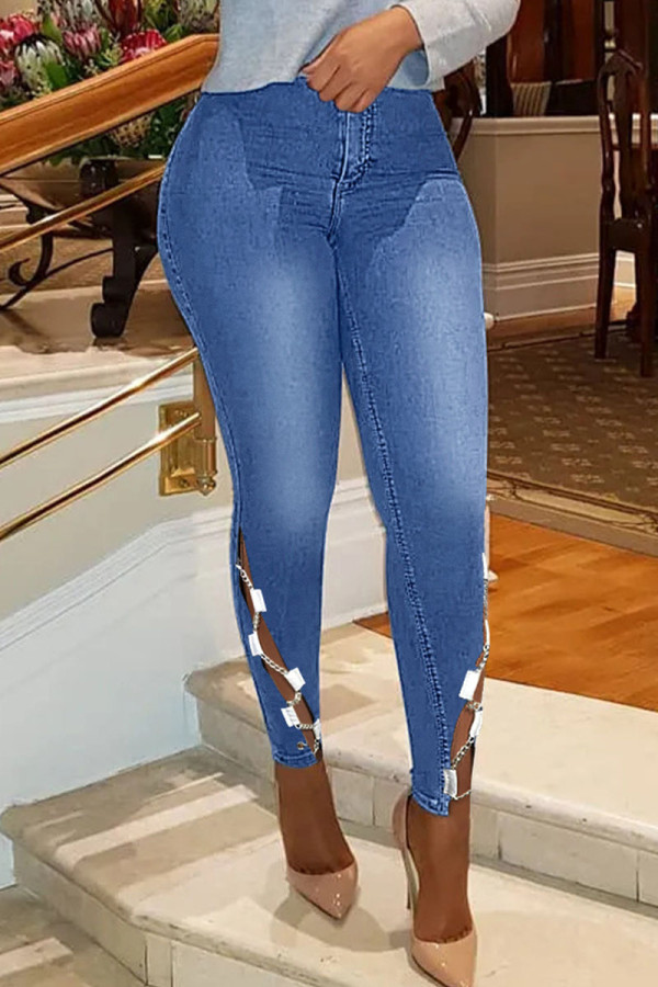 Средне-синие повседневные однотонные джинсовые джинсы с высокой талией и цепочками в стиле пэчворк