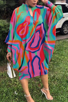 Vestidos de manga larga de cuello alto ahuecados con estampado informal de moda multicolor