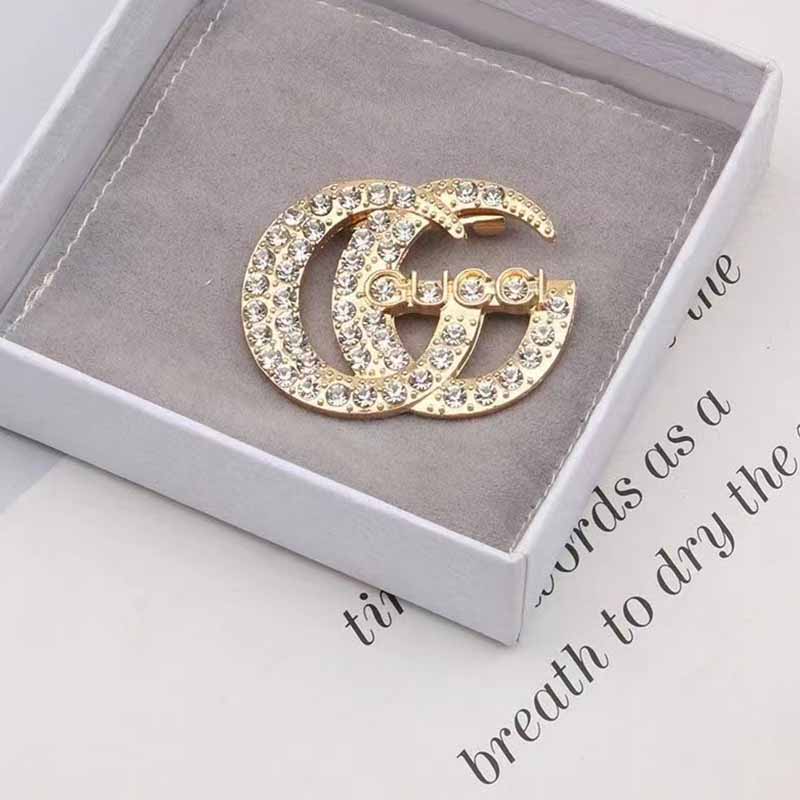 

Golden Yellow Fashion Vintage Letter Hot Drill Brooch