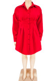 Robe chemise à col rabattu décontractée en patchwork solide rouge Robes de grande taille