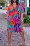 Multicolor Fashion Casual Plus Size Print Patchwork V-Ausschnitt Kurzarmkleid
