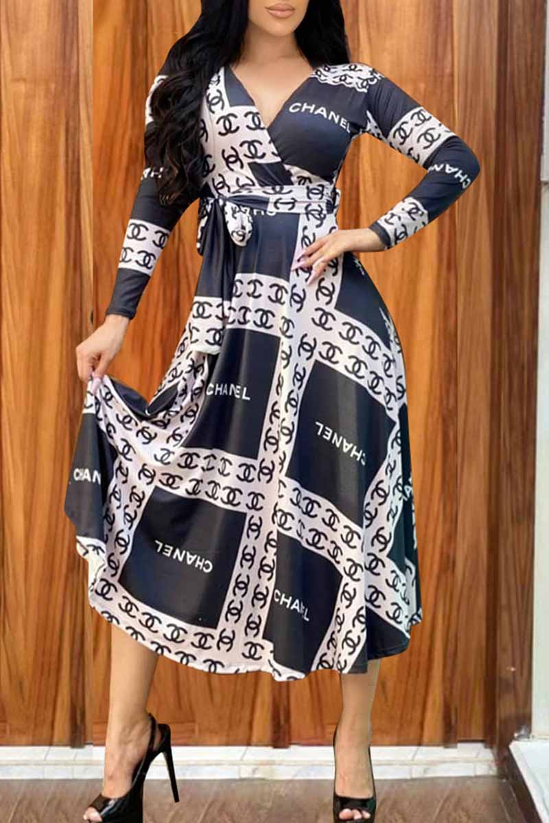 

Black White Fashion Elegant Print Letter V Neck Long Sleeve Dresses