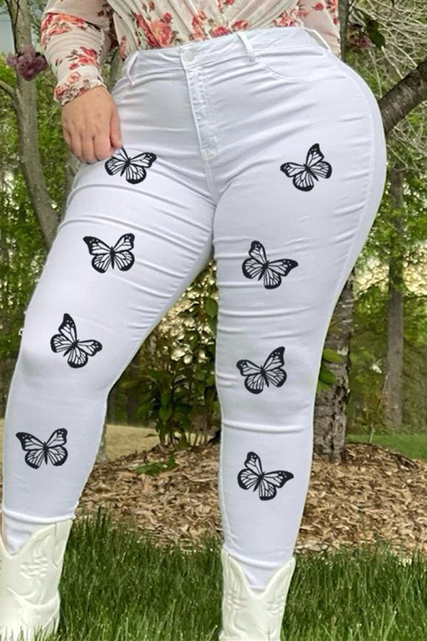 Vaqueros de talla grande con estampado de mariposa casual de moda blanco