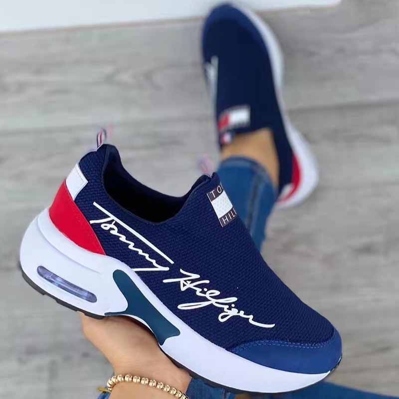 

Royal Blue Fashion Sportswear Letter Closed Sport Shoes