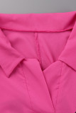 Tops de talla grande con cuello vuelto asimétrico con estampado de letras informales de moda rosa