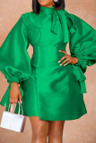 Vestidos de patchwork sólido casual fashion verde com laço meia gola alta